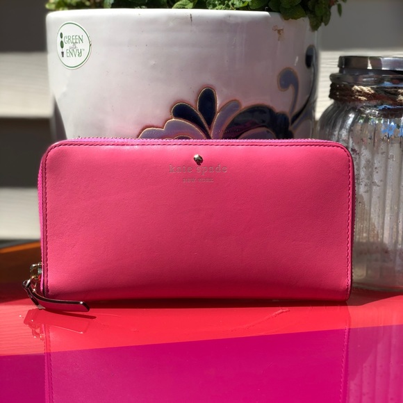Kate Spade Pink leather wallet clutch leather